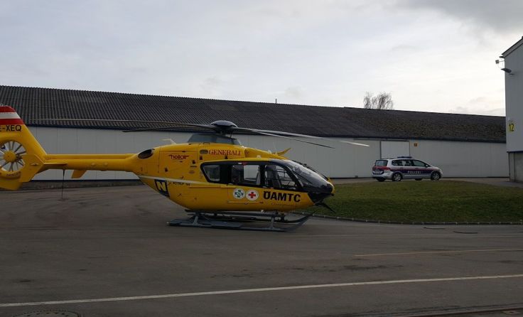 Der Verletzte wurde mit dem Rettungshubschrauber ins Krankenhaus geflogen. Foto: RK Gmünd