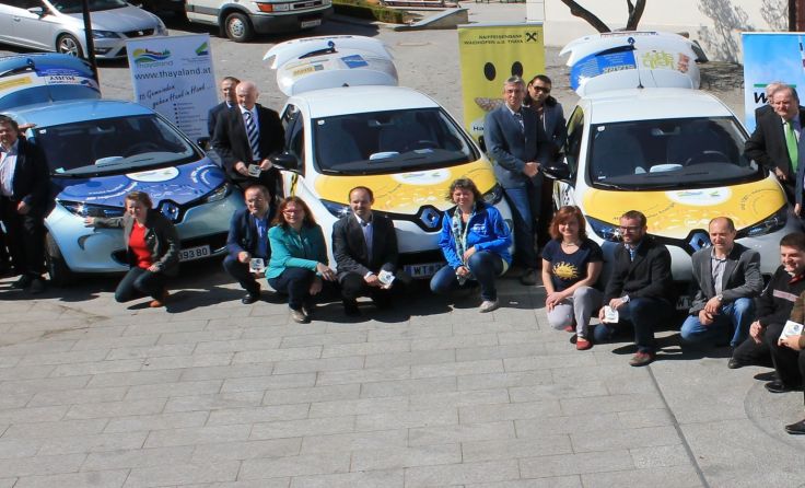 Ein Teil der E-Carsharing-Autos, die im Bezirk Waidhofen unterwegs sind.
