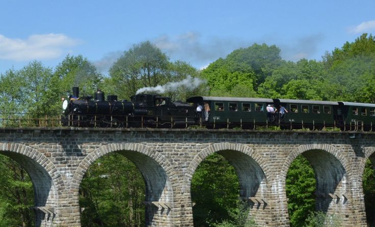 Der Musikantenexpress ist zwischen Gmünd und Groß Gerungs unterwegs. Foto: NÖVOG/knipserl.at