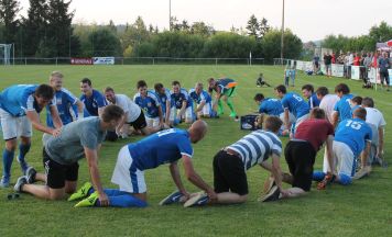 SV Groß Siegharts fixiert Meistertitel mit Sieg im letzten Heimspiel
