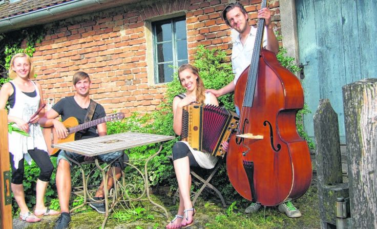 Die Quetschwork-Family brillierte musikalisch und bot tiefgängige Texte mit Herz. Foto: Leeb 