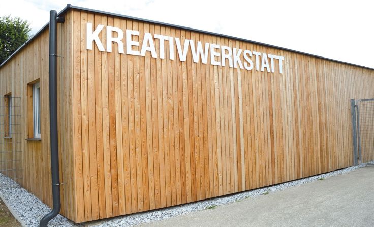 Südansicht der Kreativwerkstatt Thalheim.