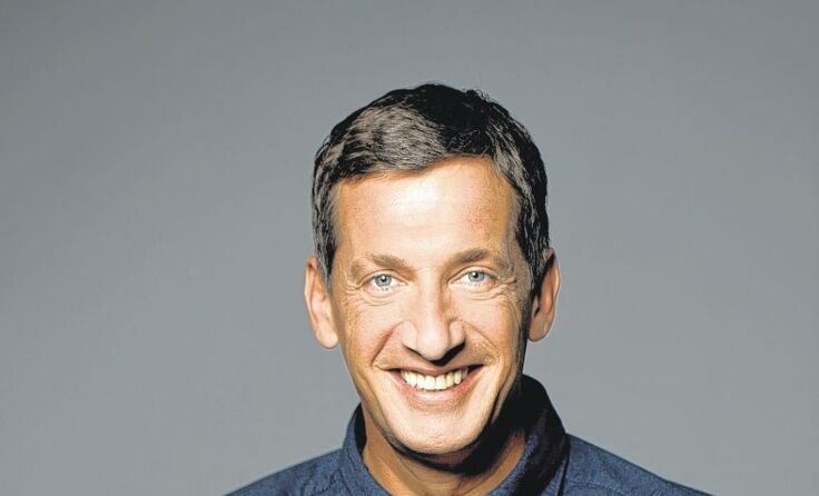 Viktor Gernot präsentiert sich demnächst an der Seite von Monika Gruber. Foto: Felicitas Matern