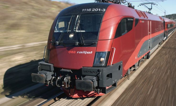 ÖBB-Railjet in voller Fahrt Foto: ÖBB