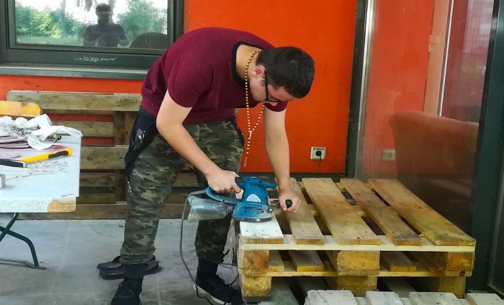 Möbelbau-Workshop in Hörsching, Foto: JCUV