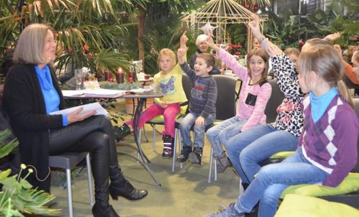 Monika Wild beim Märchenadvent in der Gärtnerei Sandner Foto: Monika Wild