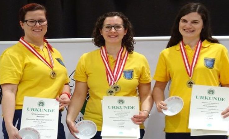 Sonja Jammerbund, Sandra Weitersberger und Heike Hörmann (v. l.)