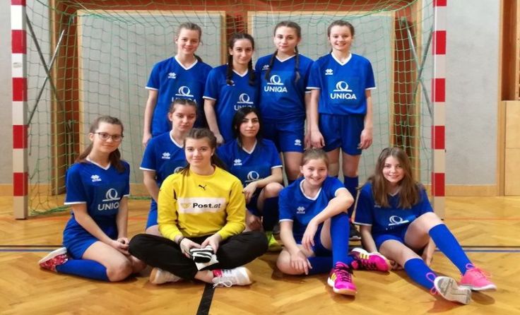 Die Fußballmädchen der IMS Langenhart