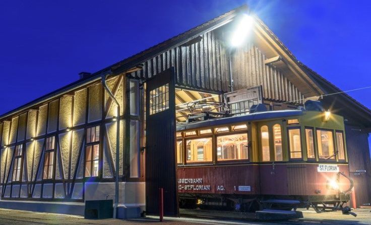 Gemütlicher Start in den Tag im Bahnhof St. Florian Foto: Rudolf Heinzl