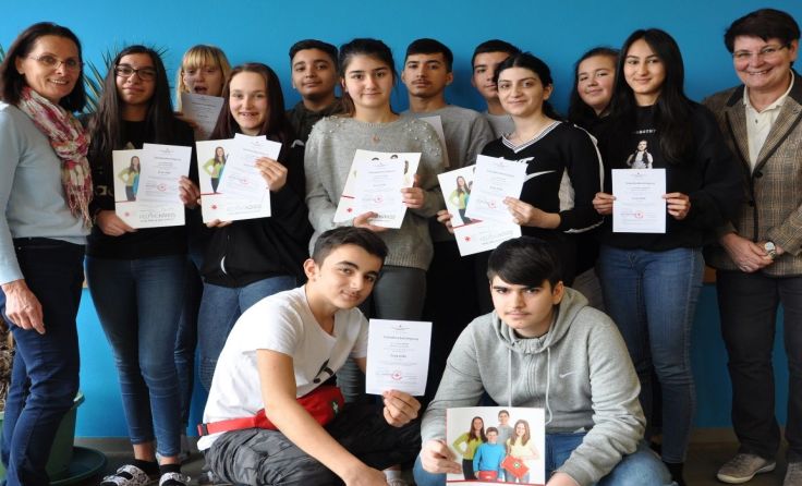 Erste-Hilfe-Kurs der 4b Klasse; Foto: NMS Enns1