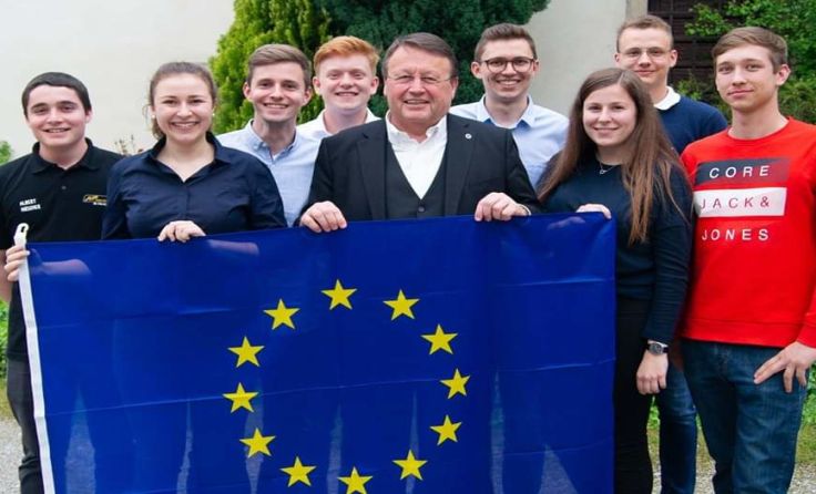 Team JVP St. Florian mit MEP Paul Rübig