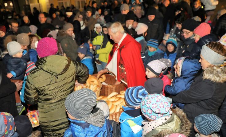 Zahlreiche Familien nahmen am traditionellen Fest teil; Foto: privat