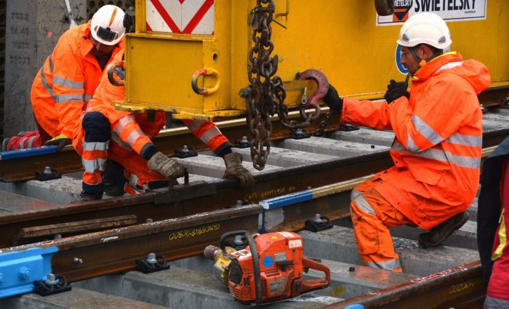 Arbeiten an den Weichen (Foto: ÖBB/Duchatczek)
