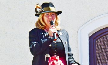 Markt der Tracht am Bucherhof in Manning