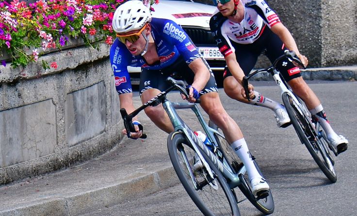 Gogl führt lange Zeit vor Felix Großschartner (Bildrechte: A.Gasselsberger)
