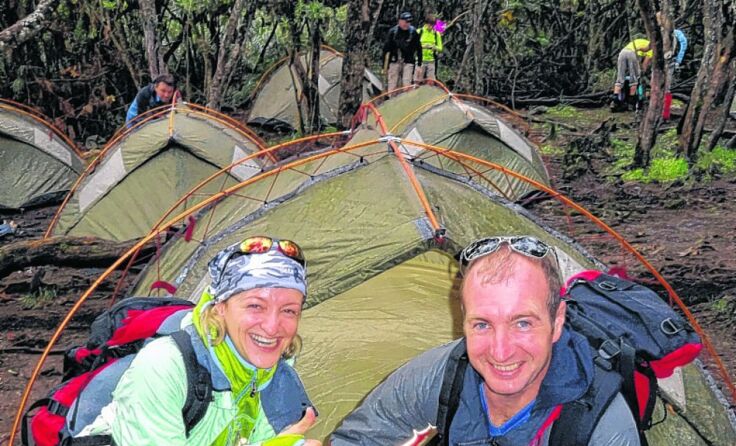 Sechs Tage übernachteten Karin Erber und Franz Drescher in Zelten.