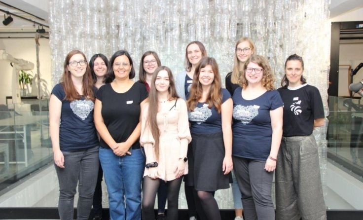 Die Initiatorinnen und Mentorinnen des Vereins Female Coders. (Foto: Female Coders Linz)
