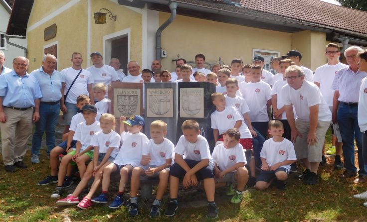 Die Partnergemeinde Mojmirovce aus der Slowakei zu Besuch in Wartberg Foto: Gemeinde Wartberg