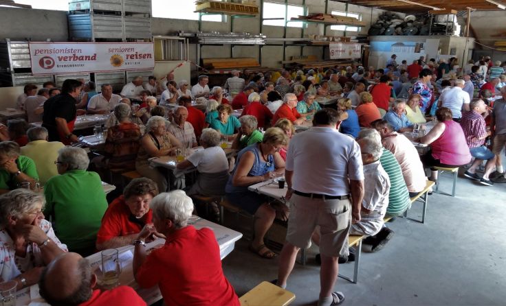 Das Grillfest des Pensionistenverbands lockte mehr als 240 Besucher an.