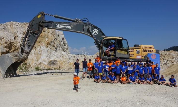 Bei der Firma Bernegger lernten und erlebten die Kinder viel. Foto: Bernegger