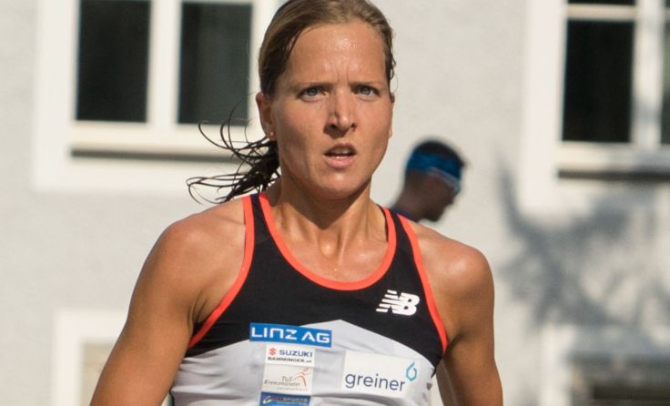 Anita Baierl beim Rieder Stadtlauf. Foto: Reinhard Überwimmer