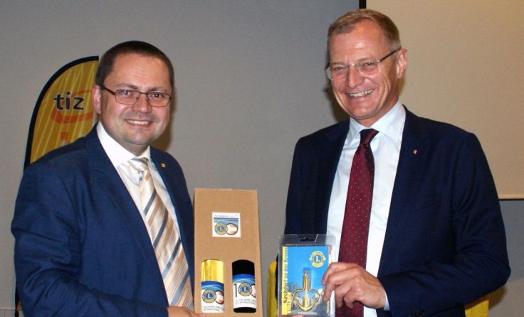 Johannes Bachmair (l.) mit Landeshauptmann Thomas Stelzer, Foto: LC Kirchdorf