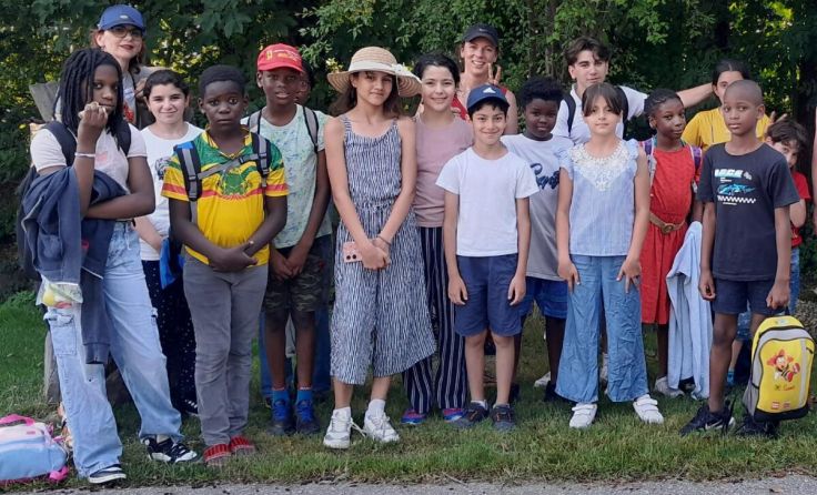 Die Kinder der Lerncafés Linz und Steyr wurden für ihr Zeugnis belohnt. (Foto: Caritas)