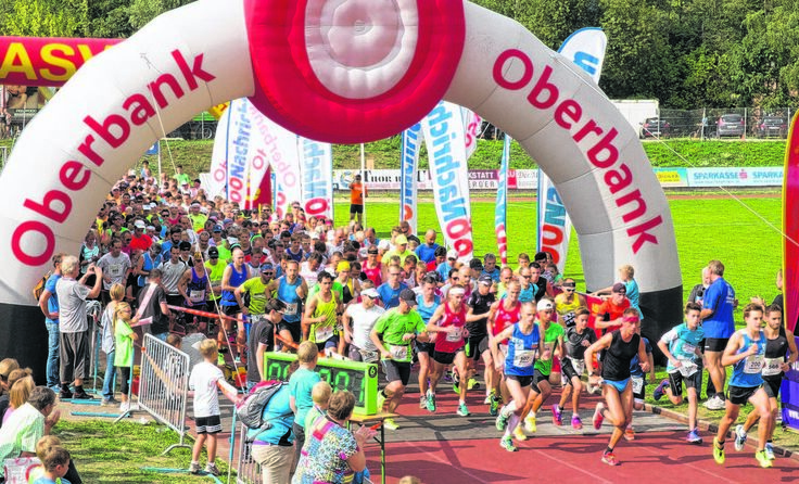 Beim Start wurde schon um jeden Meter gekämpft. Foto: Bernhard Steiner