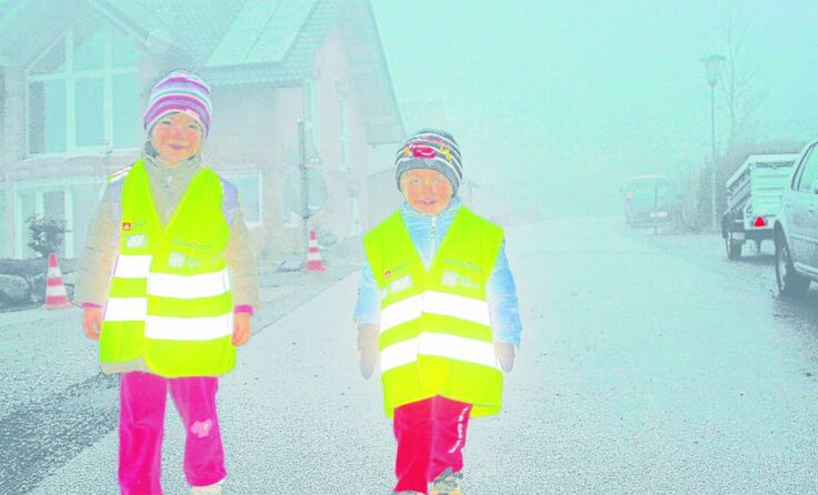  Warnwesten ermöglichen einen sicheren Schulweg. Foto: OÖ Zivilschutz 