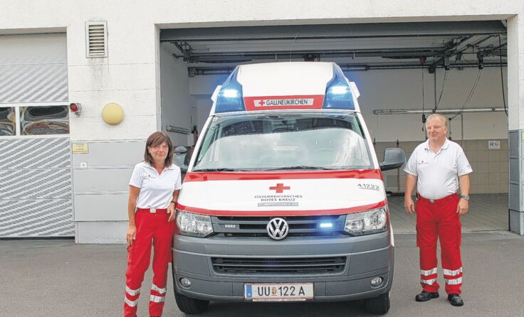 Martina Hahn und Alfred Pichler versehen ihren Dienst in Gallneukirchen. Foto: Hamedinger