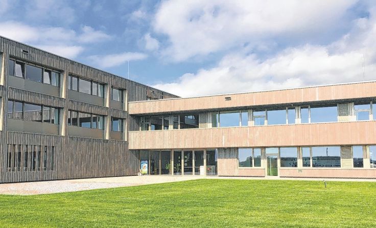 Auch das Agrarbildungszentrum in Hagenberg setzt auf Holz. Foto: SECA