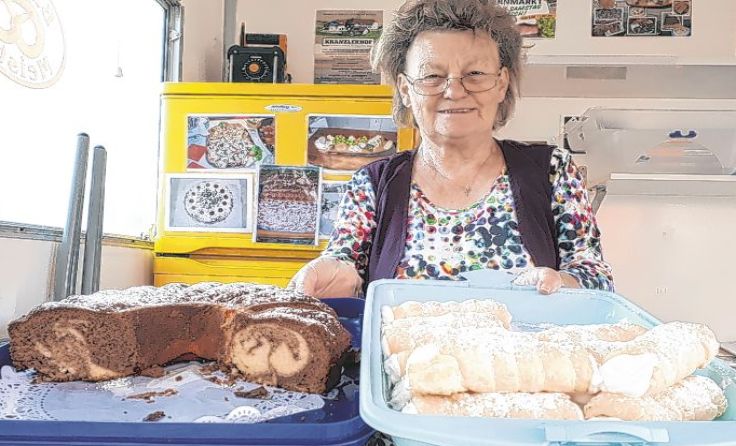 Mehlspeisen, Bio-Brot und Gebäck vom Kranzlerhof. Foto: Allen-Stingeder