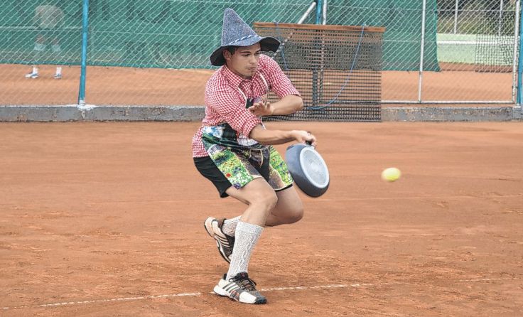 Die Bratpfanne als Sportgerät – in Feldkirchen ist das möglich. Foto: Karl Wurzinger