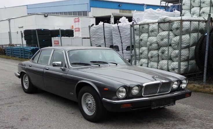 Der Jaguar XJ12 besitzt nun einen neuen Antrieb. Foto: Rechberger