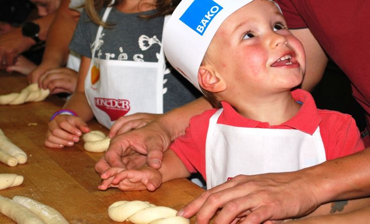 Die kleinen Bäcker hatten Spaß. Foto: Honeder Backstube