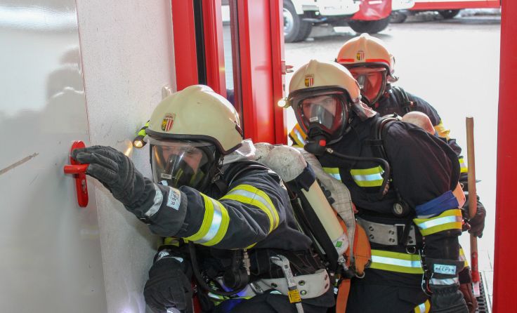 Die Feuerwehrkameraden mussten an ihre Grenzen gehen. Foto: Denkmayr
