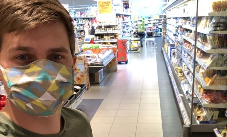 Mitglieder der Landjugend Goldwörth übernehmen Einkäufe. Foto: Melanie Venzl