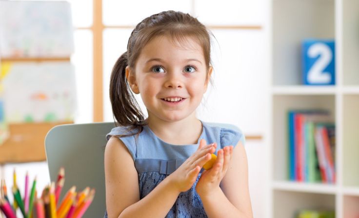 Kinder brauchen auch in den Ferien eine gute Betreuung. Foto: Oksana Kuzmina/Shutterstock com