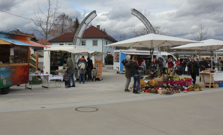 Der Wochenmarkt in Feldkirchen. Foto: Peherstorfer