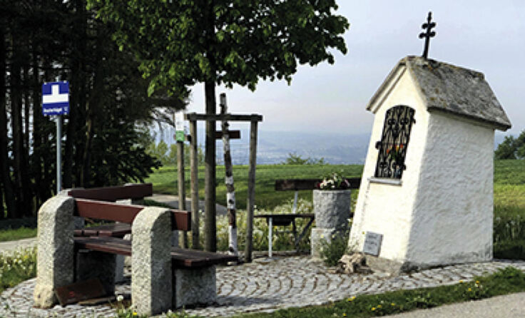 Auch an der "Schiefen Kapelle" geht es vorbei. (Foto: charism.at)