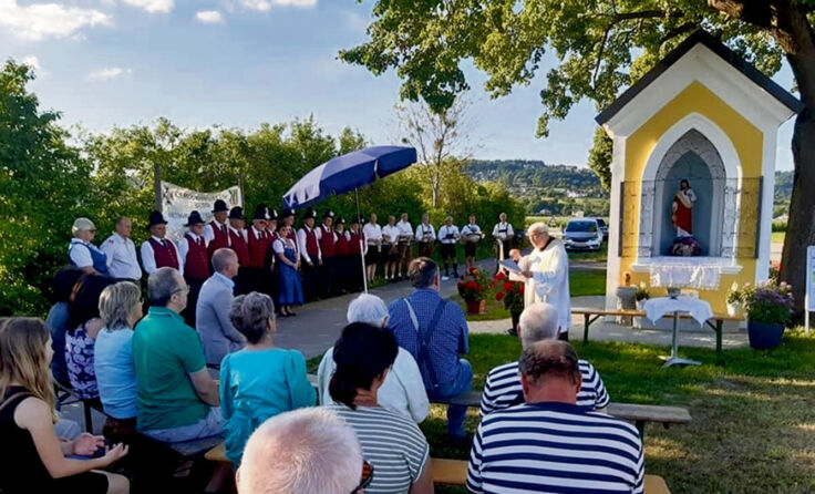 Die Segnung der Kapelle. (Foto: Allerstorfer)