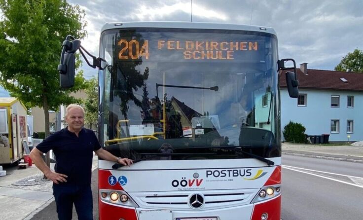 Wolfgang Seyr freut sich über die neue Busverbindung. (Foto: Allerstorfer)