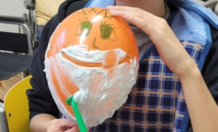 Rasieren will gelernt sein. (Foto: FS Bergheim)