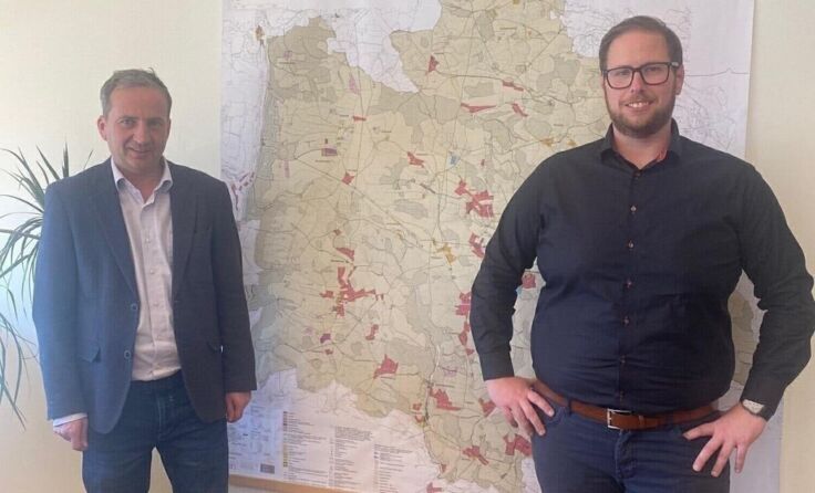 Michael Hammer und Breitbandbeauftragter Matthias Stürmer (Foto: Gemeinde Altenberg)