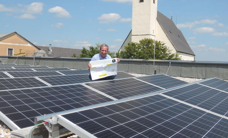 Michael Hammer mit dem „Klima-Konkret“-Plan. (Foto: Martin Mayr Kellerer)