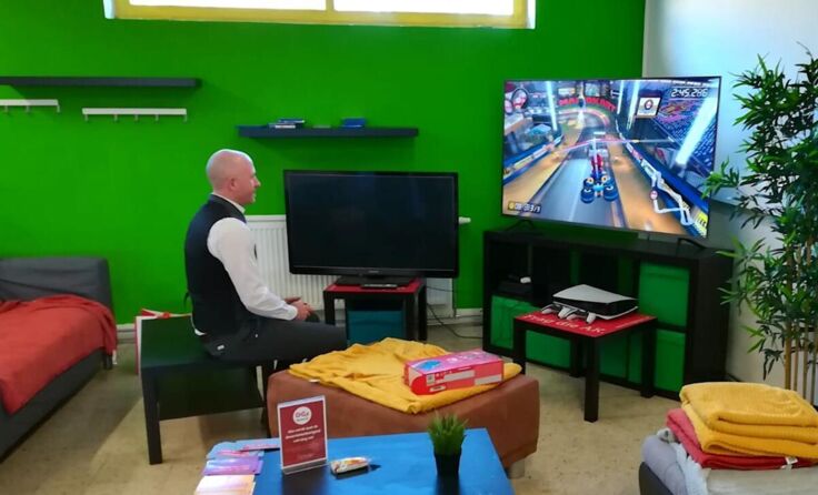 Bürgermeister David Allerstorfer im Spielfieber. (Foto: JUZ)