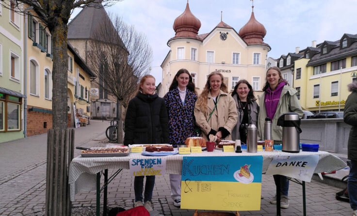 Kaffee und Kuchen wurde für die Ukraine verkauft. (Foto: BORG)