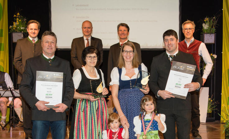 Die Familie Zehethofer bei der Prämierung in Wieselburg. (Foto: Fotohaus Roschmann)