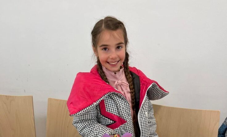 Die Freude steht der kleinen Vitalyna ins Gesicht geschrieben. (Foto: Pernsteiner)