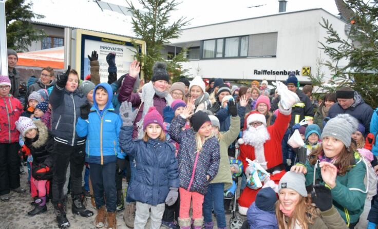 Gute Stimmung ist am Weihnachtsmarkt garantiert. (Foto: FF Neußerling)